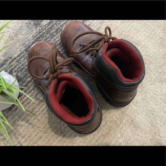 Wolverine Men’s Heavy Duty Strong Brown Boots - Picture 8 of 12